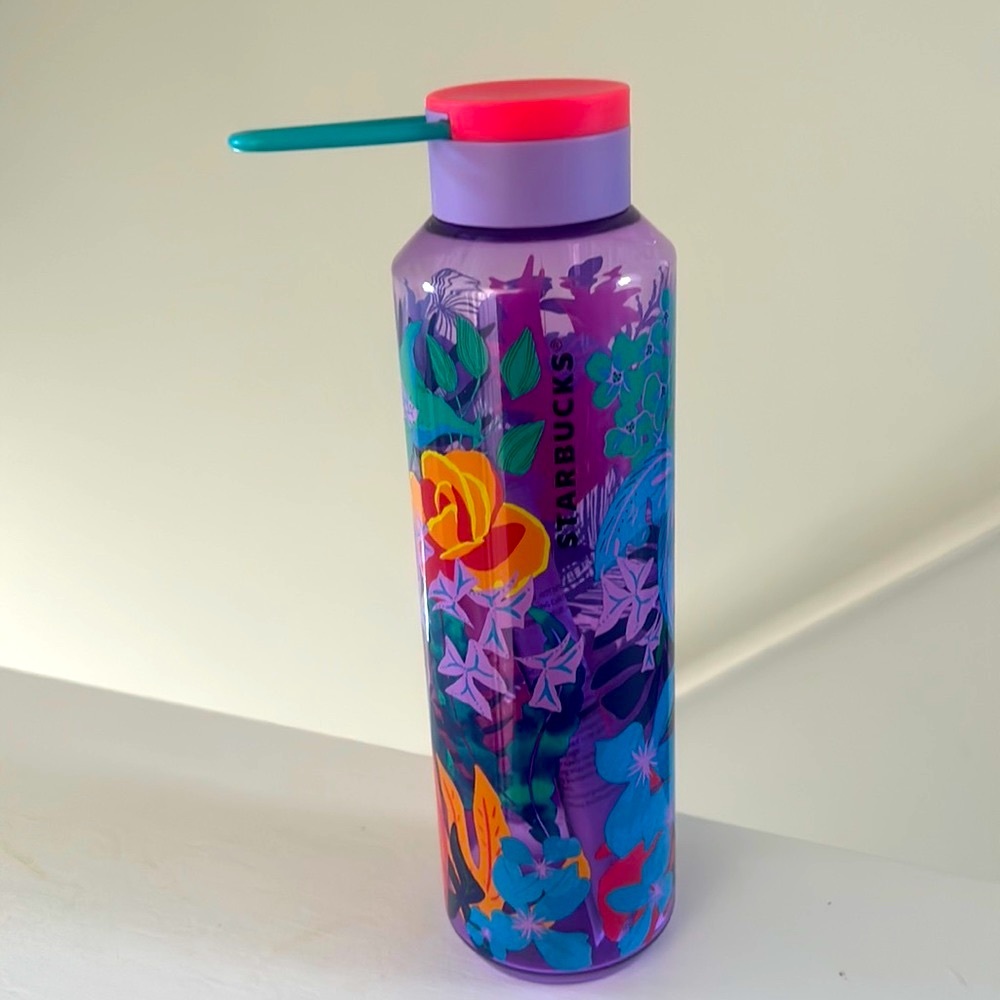Starbucks water bottle plastic NWT FORAL DESIGN